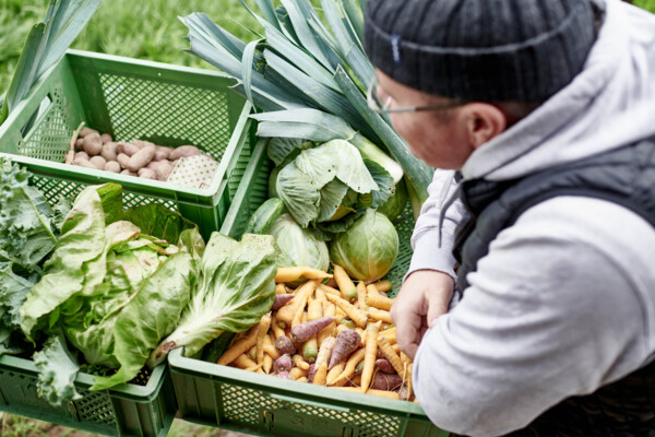 Portraitfotografie-Hohenhaus-Gemüsebauer-013434 | Industriefotograf Leipzig – Industrie-Portraitfotografie Mittelstand