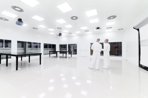 MCRT-Bucher-Reinraum-40185_HighRes | Werbefotograf-Leipzig