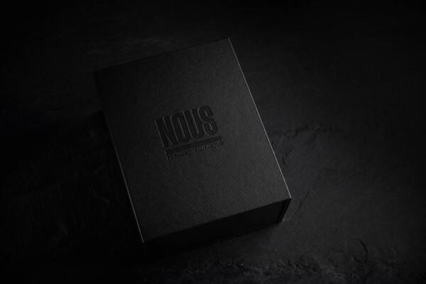 Produktfotografie-Nous-GIN-Verpackung-geschlossen-18768 | Industriefotografie Detailaufnahme – Industriefotograf Leipzig