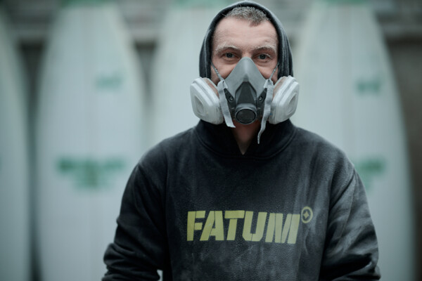 FATUM-10051 2 | Industriefotograf Leipzig – Mitarbeiterportrait Produktion